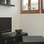 Apartment Centre *