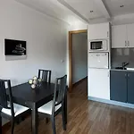 Apartment Centre