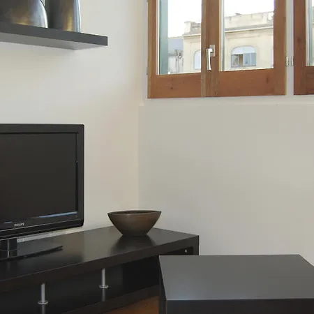 Apartment Centre *